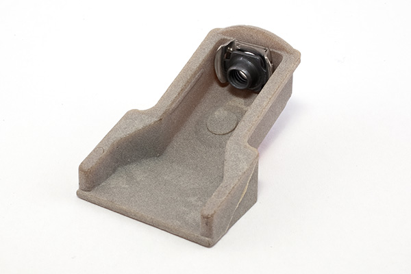 CB4022 - Right-Angle Nutplate